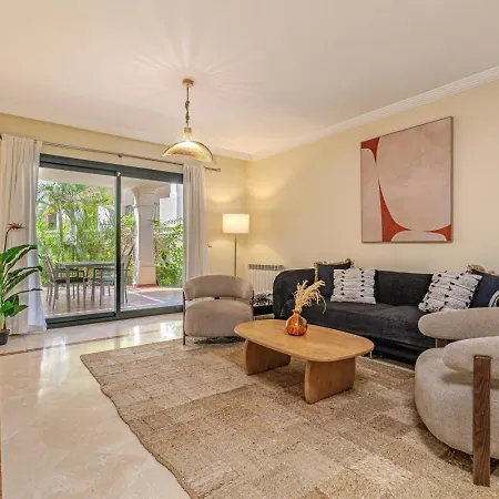 Casa de Férias 5 Min To Banus, Pools, Hot Tub, Parking Marbella