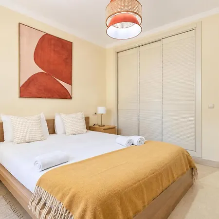 5 Min To Banus, Pools, Hot Tub, Parking