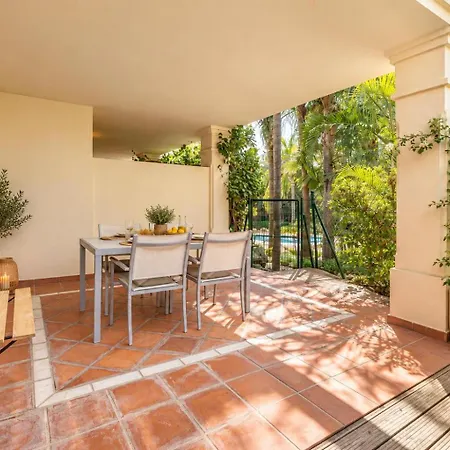 5 Min To Banus, Pools, Hot Tub, Parking * Marbella