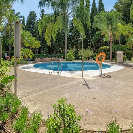Casa de Férias 5 Min To Banus, Pools, Hot Tub, Parking *
